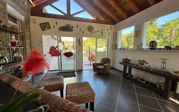 Maison à vendre    6 pièces • 236 m2 Magny-en-Vexin