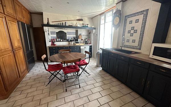 Maison à vendre    6 pièces • 236 m2 Magny-en-Vexin