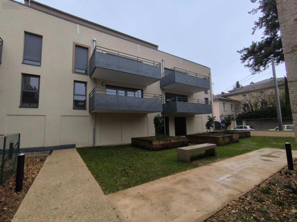 Appartement à louer à Bourg-en-Bresse dans l'Ain (01000), ref : JARDIN DES DAMES T3 Etage   
Centre ville