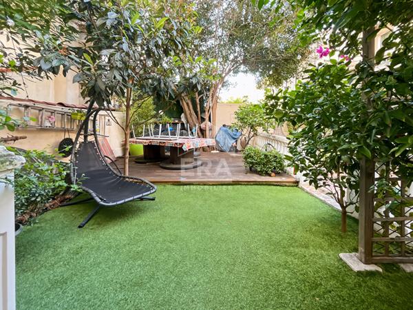 Bas de villa au calme absolu - Jardin - T3 - 81 m2 -Marseille 13004/13012
