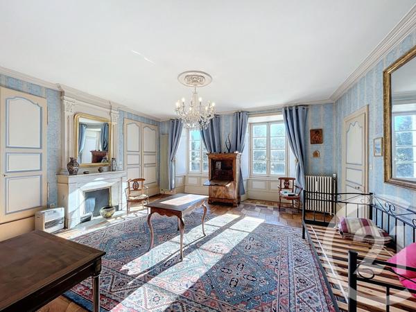 Maison à vendre  18 pièces - 675 m2 YSSINGEAUX - 43