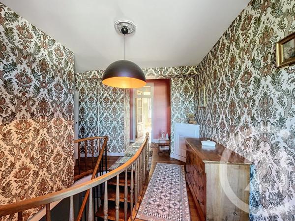 Maison à vendre  18 pièces - 675 m2 YSSINGEAUX - 43