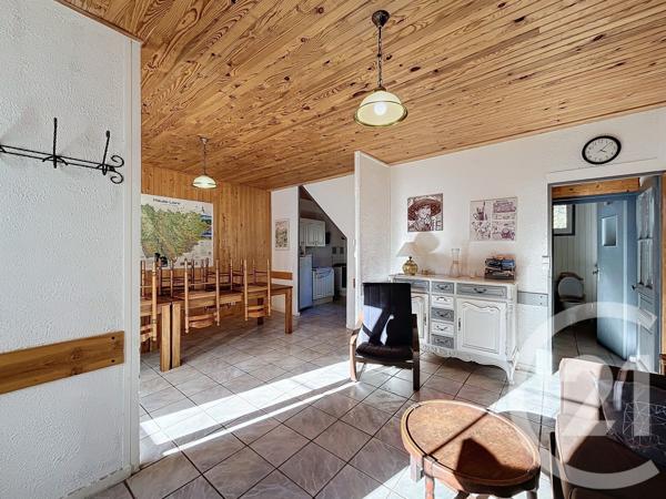 Maison à vendre  18 pièces - 675 m2 YSSINGEAUX - 43