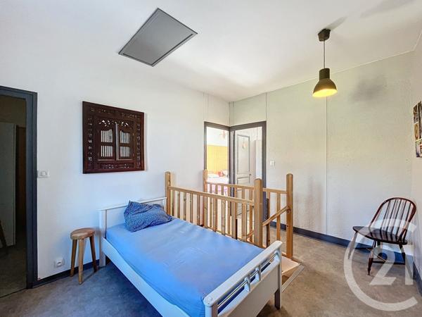 Maison à vendre  18 pièces - 675 m2 YSSINGEAUX - 43