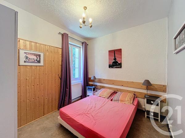 Maison à vendre  18 pièces - 675 m2 YSSINGEAUX - 43