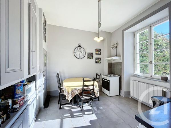 Maison à vendre  18 pièces - 675 m2 YSSINGEAUX - 43