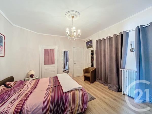 Maison à vendre  18 pièces - 675 m2 YSSINGEAUX - 43