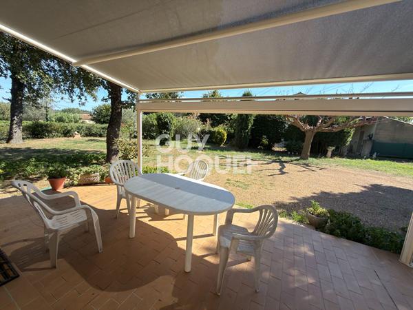 À LOUER - MAISON INDIVIDUELLE DE PLAIN-PIED AVEC GRAND JARDIN ET GARAGE À TRESQUES