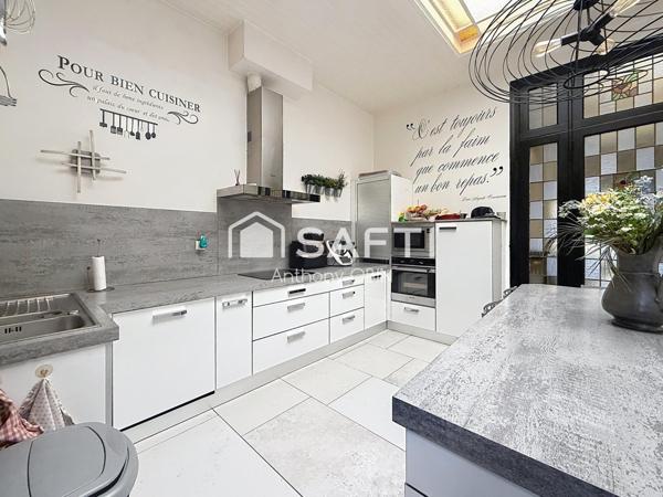 Maison semi individuelle de 178m², 4 chambres, jardin