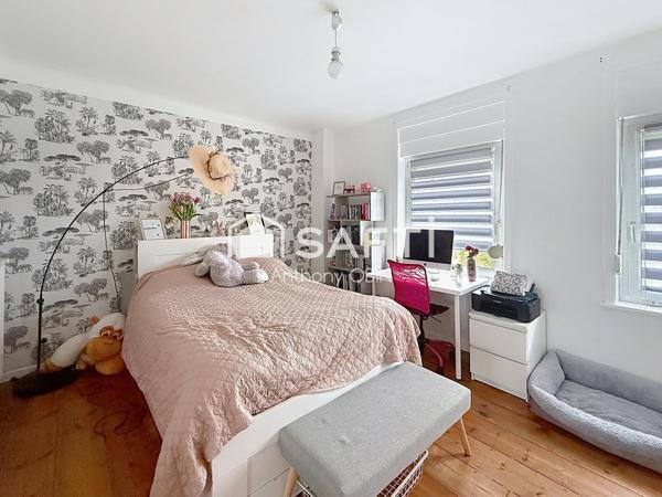 Maison semi individuelle de 178m², 4 chambres, jardin