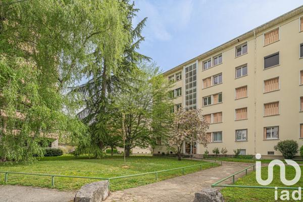 Appartement 3 pièces de 63 m² à Chambéry (73000)