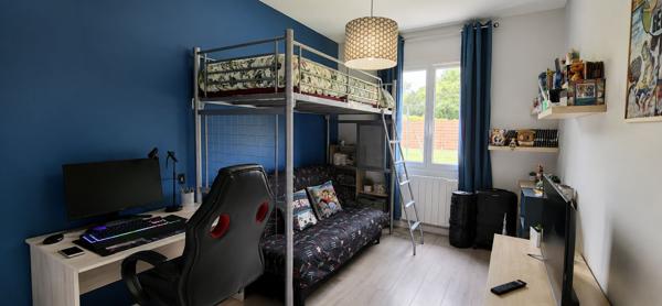 MARIGNY CHEMEREAU - PLAIN PIED - 4 CHAMBRES - GARAGE - JARDIN