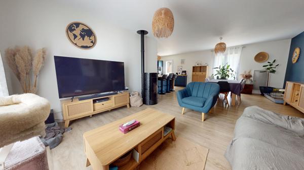 MARIGNY CHEMEREAU - PLAIN PIED - 4 CHAMBRES - GARAGE - JARDIN
