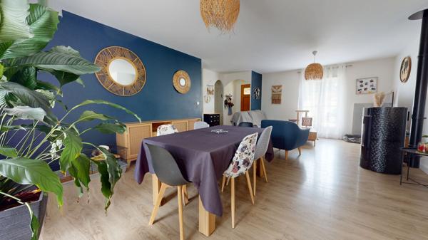 MARIGNY CHEMEREAU - PLAIN PIED - 4 CHAMBRES - GARAGE - JARDIN