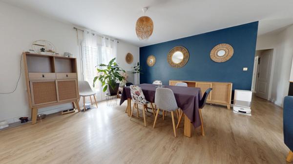 MARIGNY CHEMEREAU - PLAIN PIED - 4 CHAMBRES - GARAGE - JARDIN