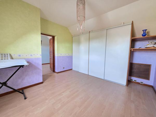 Maison 3 chambres avec véranda, insert et garage - Secteur calme proche toutes commodités