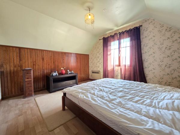 Maison 3 chambres avec véranda, insert et garage - Secteur calme proche toutes commodités