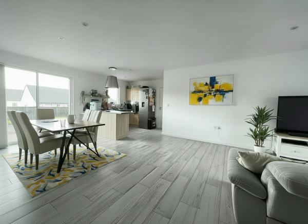 À vendre - Maison mitoyenne 1 côté, 4 pièces située à Cinq-Mars-la-Pile (37130)