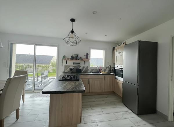 À vendre - Maison mitoyenne 1 côté, 4 pièces située à Cinq-Mars-la-Pile (37130)