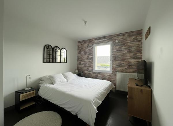 À vendre - Maison mitoyenne 1 côté, 4 pièces située à Cinq-Mars-la-Pile (37130)
