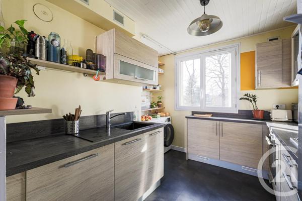 Appartement F4 à vendre  4 pièces - 62,50 m2 LA TRONCHE - 38