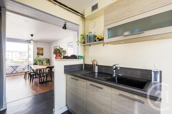 Appartement F4 à vendre  4 pièces - 62,50 m2 LA TRONCHE - 38