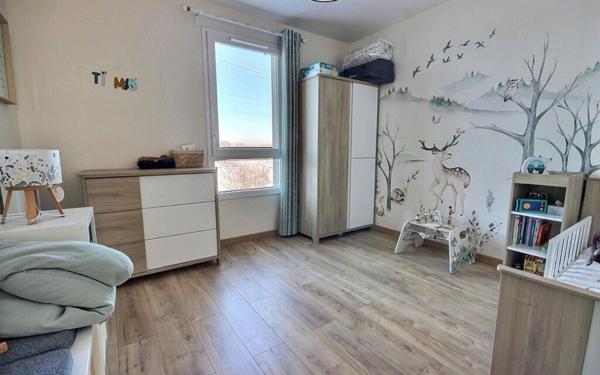 Appartement à vendre    5 pièces • 92,94 m2 Élancourt