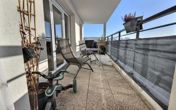 Appartement à vendre    5 pièces • 92,94 m2 Élancourt