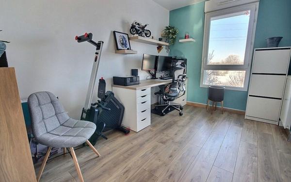 Appartement à vendre    5 pièces • 92,94 m2 Élancourt