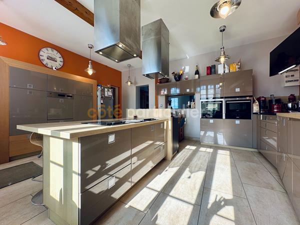 Vente Maison260 m² - 10 Pièces - BARNEVILLE CARTERET (50270)