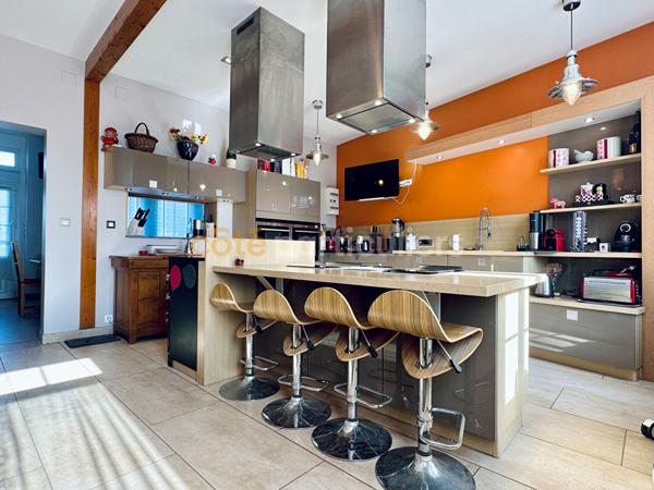 Vente Maison260 m² - 10 Pièces - BARNEVILLE CARTERET (50270)