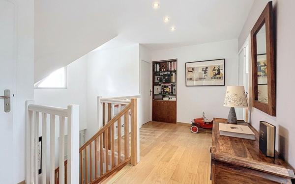 Maison à vendre    6 pièces •  Bures-sur-Yvette