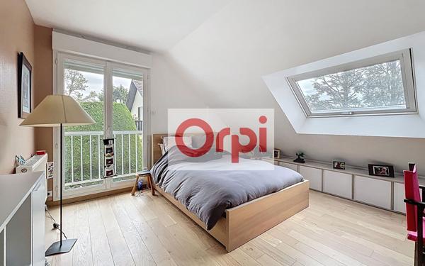 Maison à vendre    6 pièces •  Bures-sur-Yvette