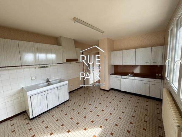 79200 LE TALLUD LE TALLUD MAISON DE 76 M² AVEC SOUS-SOL ET TERRAIN ARBORÉ DE 2 252 M²