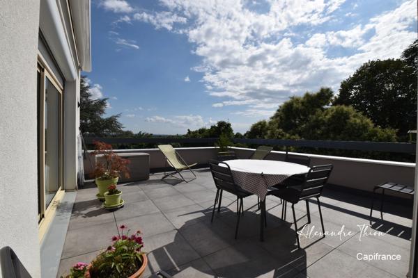 Appartement à vendre 4 pièces RILLIEUX LA PAPE (69)