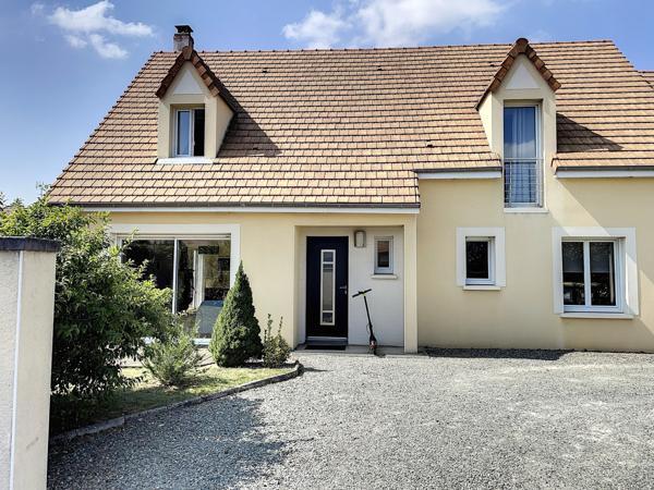 PAVILLON D'EXCEPTION DANS LE CENTRE DE CHANGE