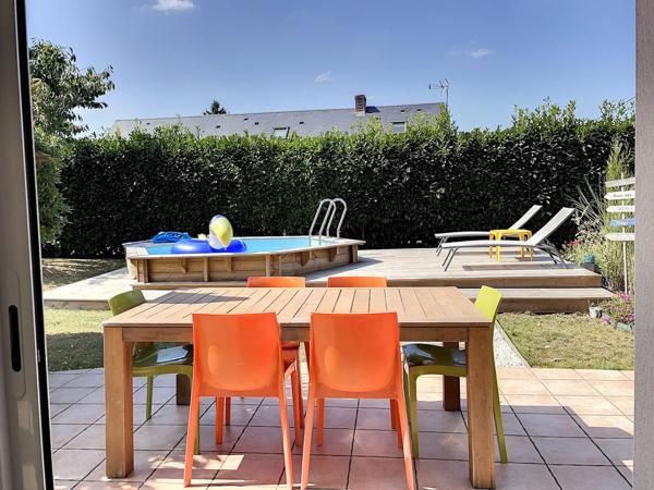 PAVILLON D'EXCEPTION DANS LE CENTRE DE CHANGE