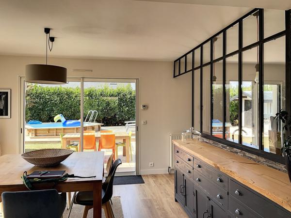 PAVILLON D'EXCEPTION DANS LE CENTRE DE CHANGE