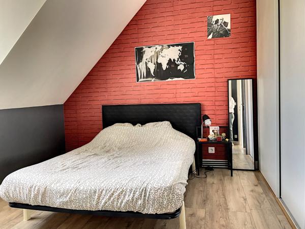 PAVILLON D'EXCEPTION DANS LE CENTRE DE CHANGE