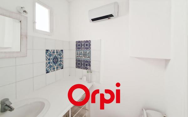 Appartement à louer    3 pièces • 76,37 m2 La Cadière-d'Azur