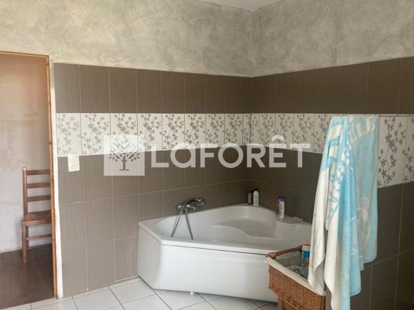 Achat immeuble Trizac - 522 m² - 56 680 €