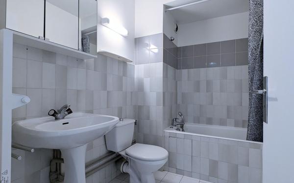 Appartement à louer    2 pièces • 28,84 m2 Dijon