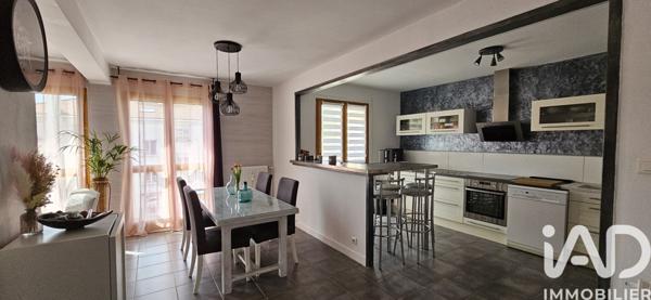 Appartement à vendre 5 pièces 89,72 m² Saint-Genest-Lerpt