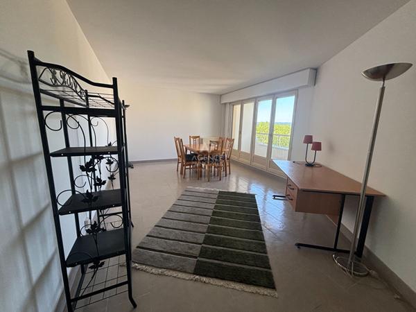 Appartement Cergy 2 pièce(s) 49.95 m² €180 000 ** - Référence 11250