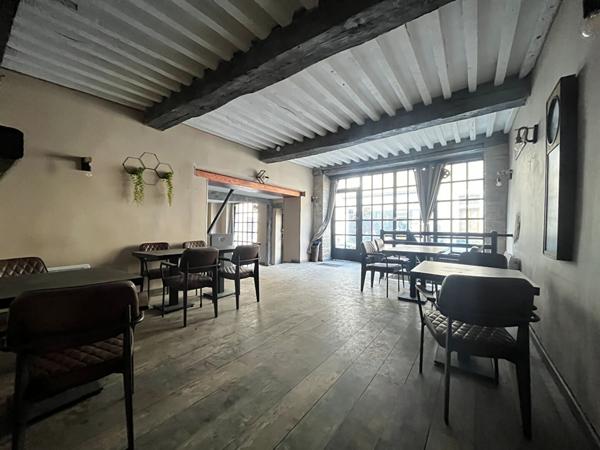 Immeuble GY 6 Pièces 166 m²