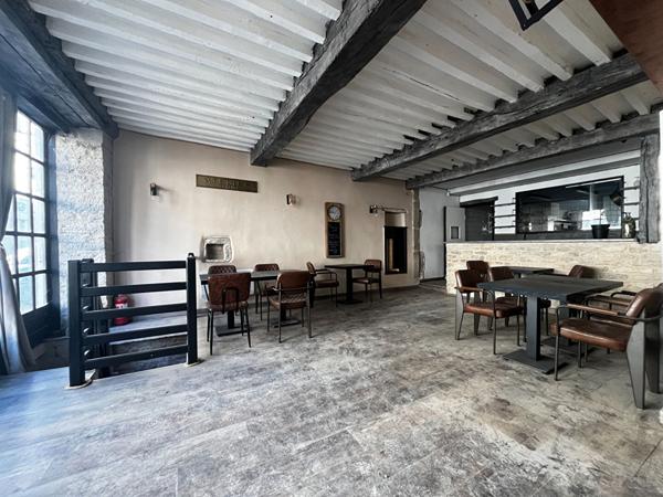 Immeuble GY 6 Pièces 166 m²