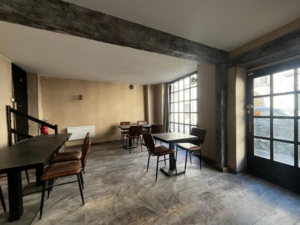 Immeuble GY 6 Pièces 166 m²