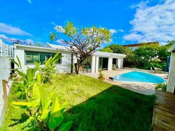 Maison à vendre 6 pièces 132m² Saint-Pierre (97410)