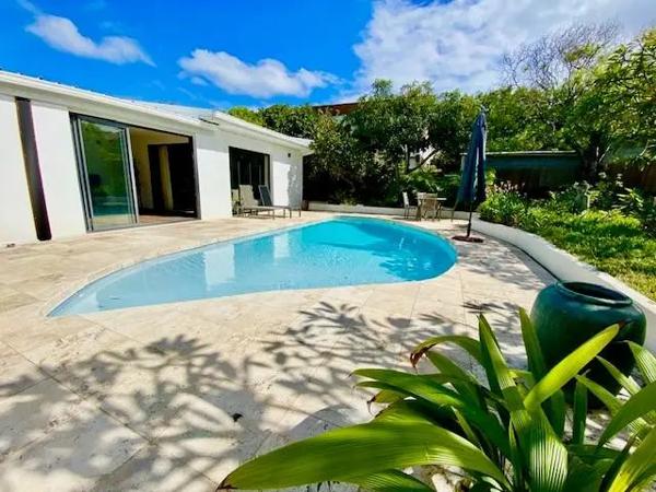 Maison à vendre 6 pièces 132m² Saint-Pierre (97410)