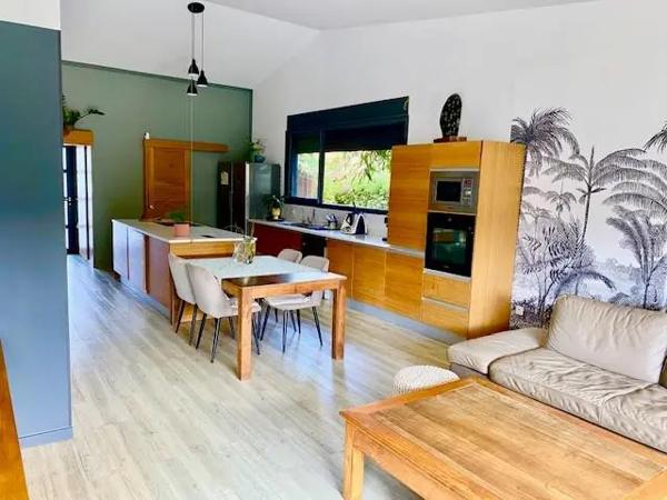 Maison à vendre 6 pièces 132m² Saint-Pierre (97410)